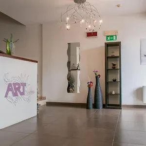 residence-art.riccione-hotels.org/